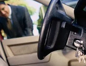 Security Locksmith Services Oakland, CA 510-771-0353 - 19-Locked-keys-in-car